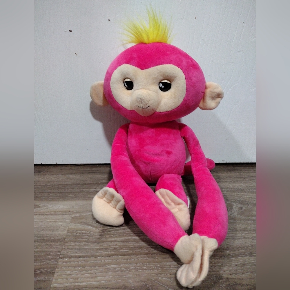 Pink fingerling hugs "Bella"